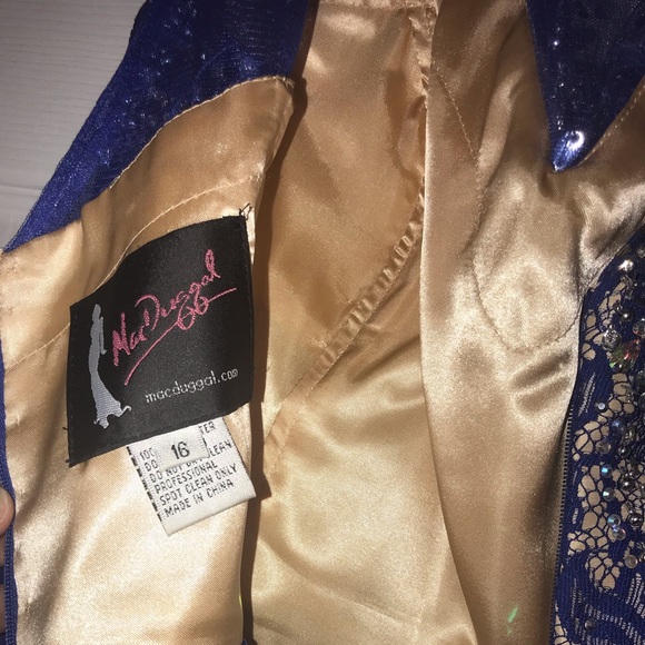 Mac Duggal prom dress - Picture 7 of 8